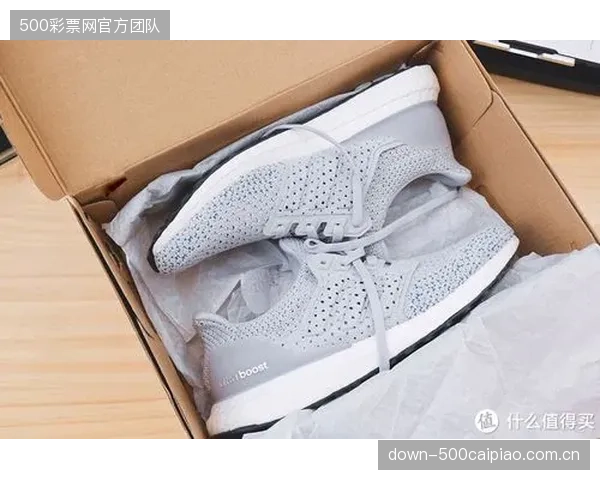 除了在吊牌上增加一个认证标志，品牌营销部门是否真正理解了微孔结构抗水解强度背后的生物力学意义，并有效传达给了消费者？